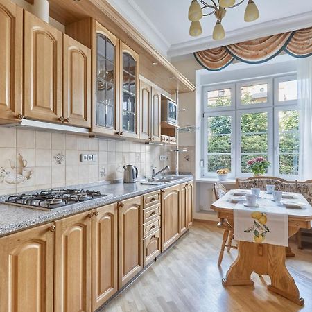 Villa Deluxe Apartments Карлові Вари Екстер'єр фото
